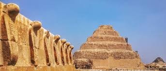 tour-listing-details-slide