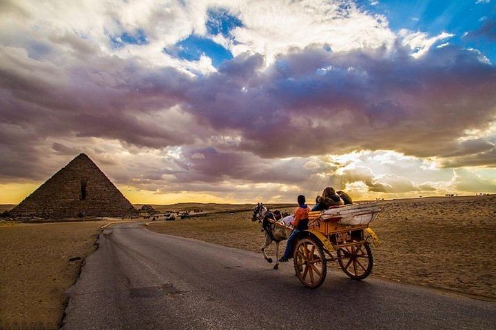 Pyramids and Sphinx tour