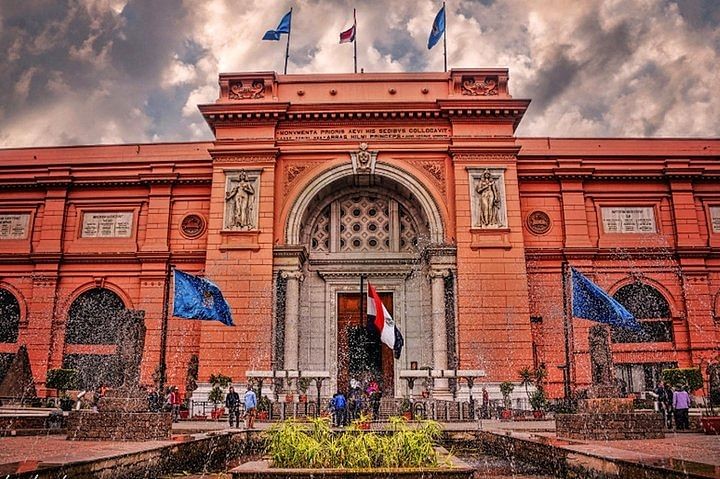 tour-listing-details-slide